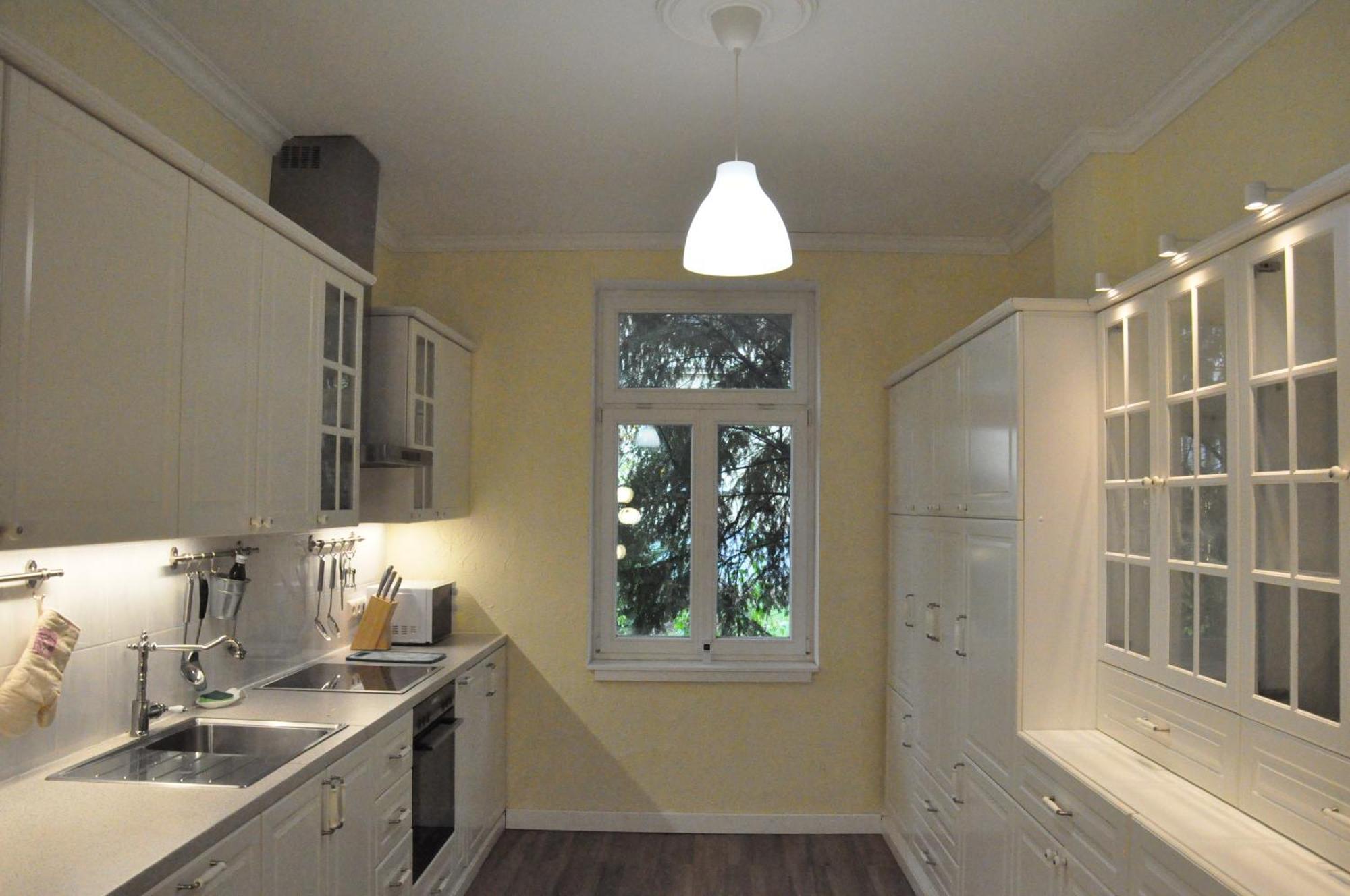 House Near To Schoenbrunn - Free Parking - 24-7 Check In - 8 Person * Vídeň