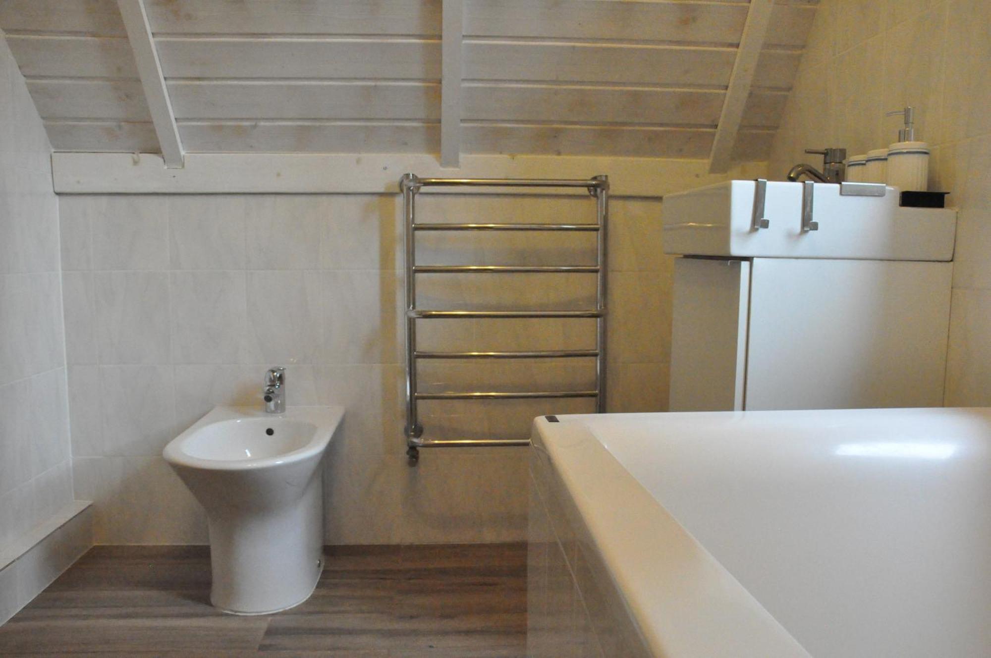 House Near To Schoenbrunn - Free Parking - 24-7 Check In - 8 Person Vídeň